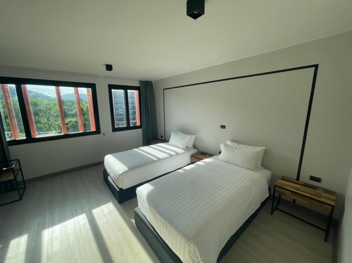 Prime Town - Posh & Port Hotel Phuket Exterior foto